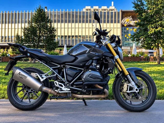 BMW R1200R