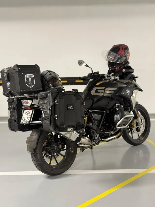 BMW R1250GS
